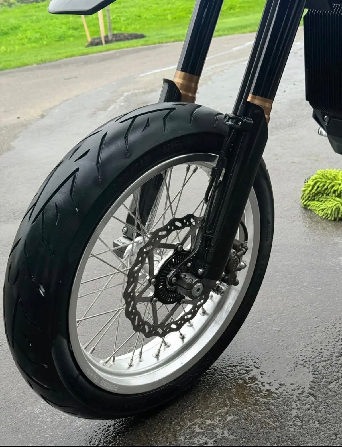 Supermotos