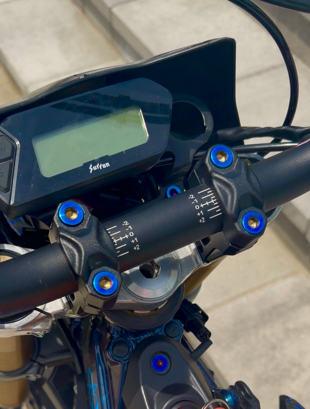 Ultra Bee direct Mount Titanium Bolts